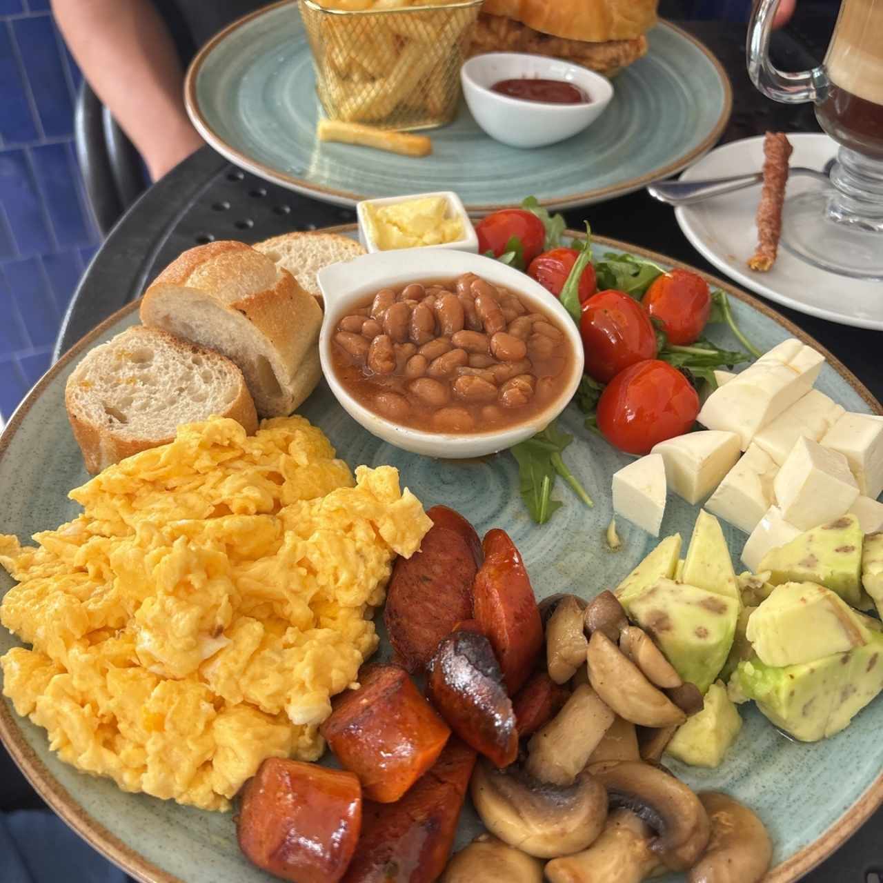 Poquitomas Breakfast 