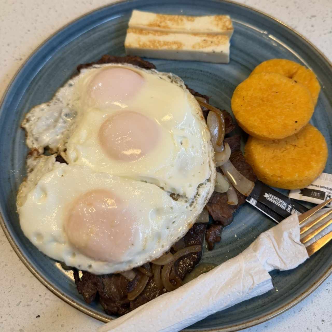 Bistec a caballo 