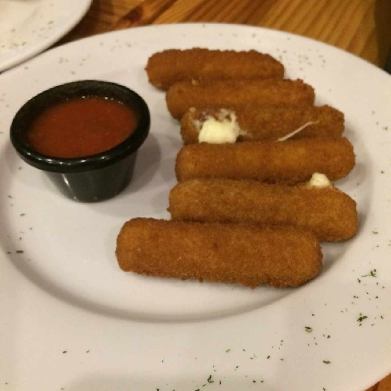 Deditos de mozzarela 