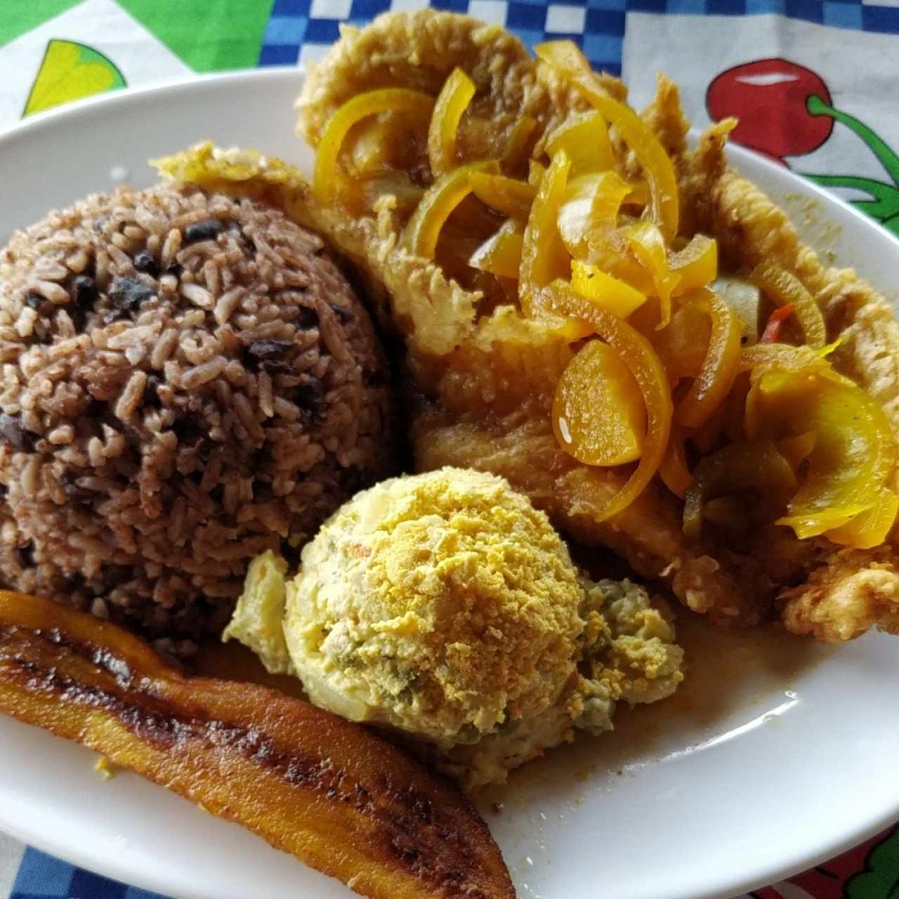 filete de pescado al escovitch