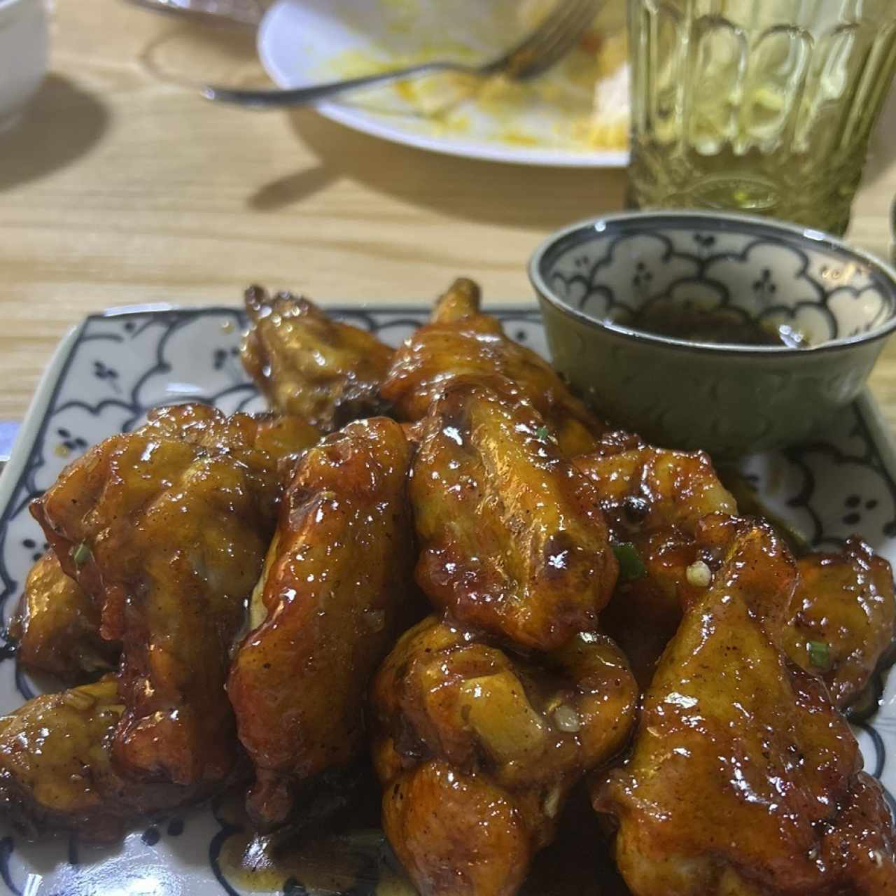 Alitas de Pollo a la Parrilla con Miel