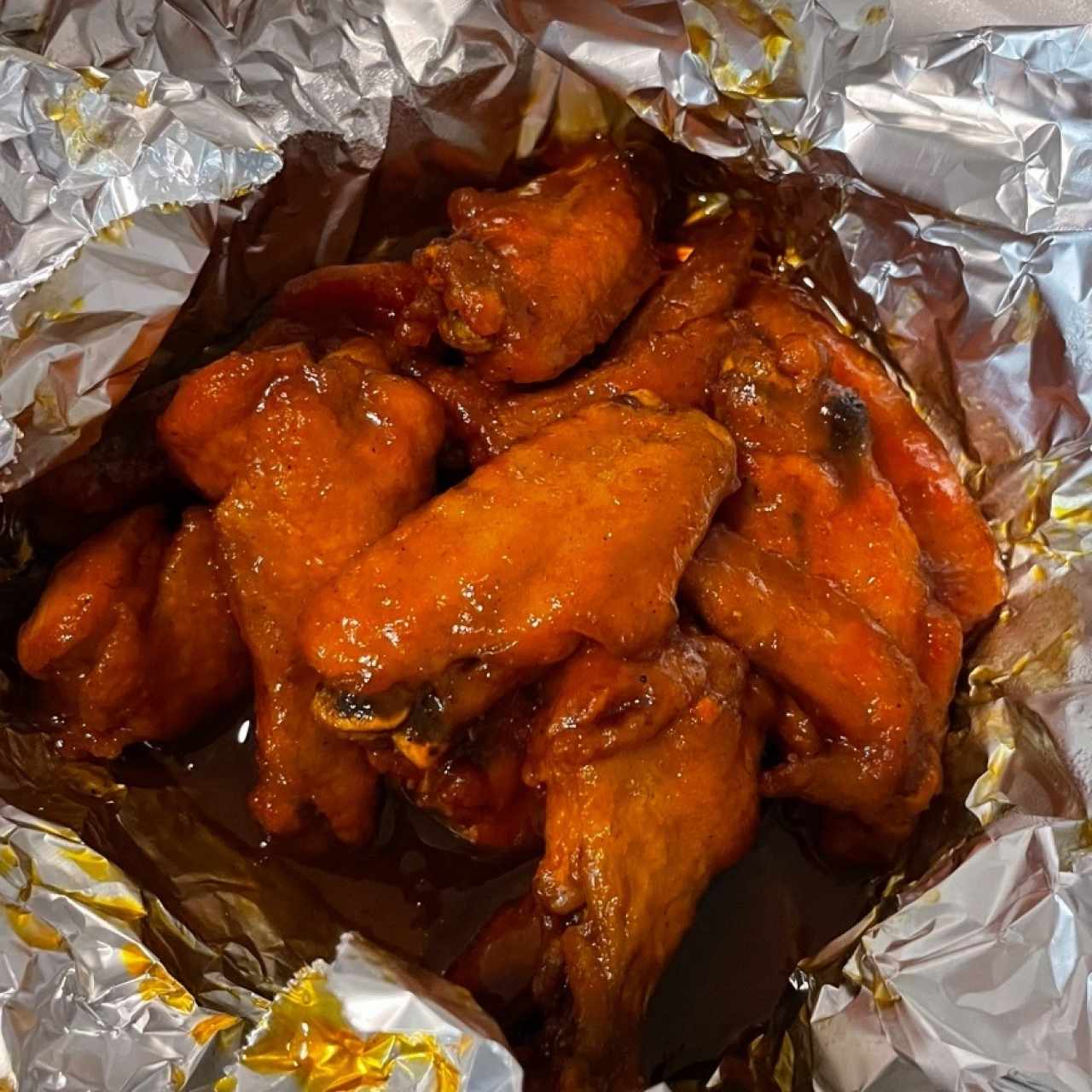 Alitas de Pollo con Salsa de Tamarindo