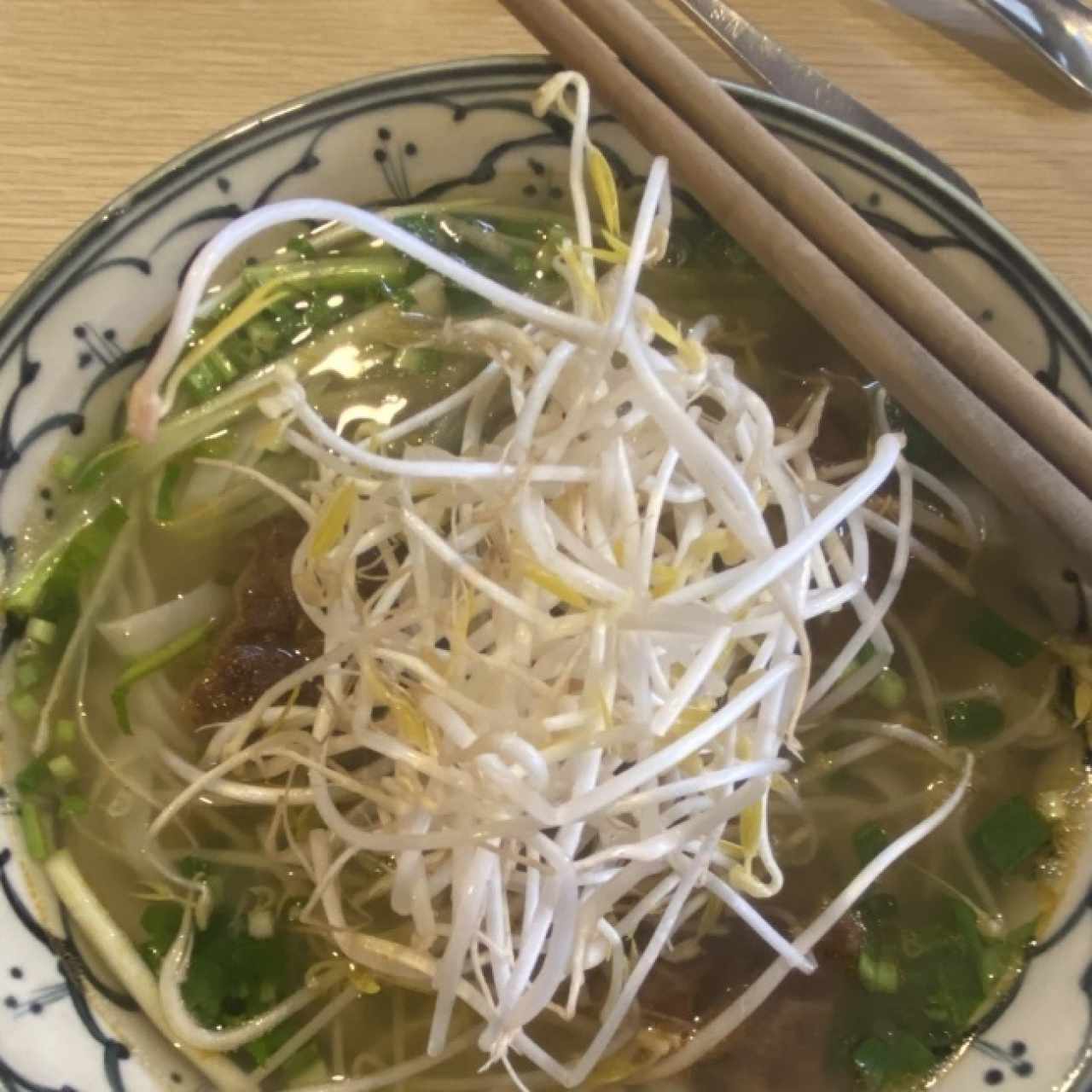 Pho de res estofada