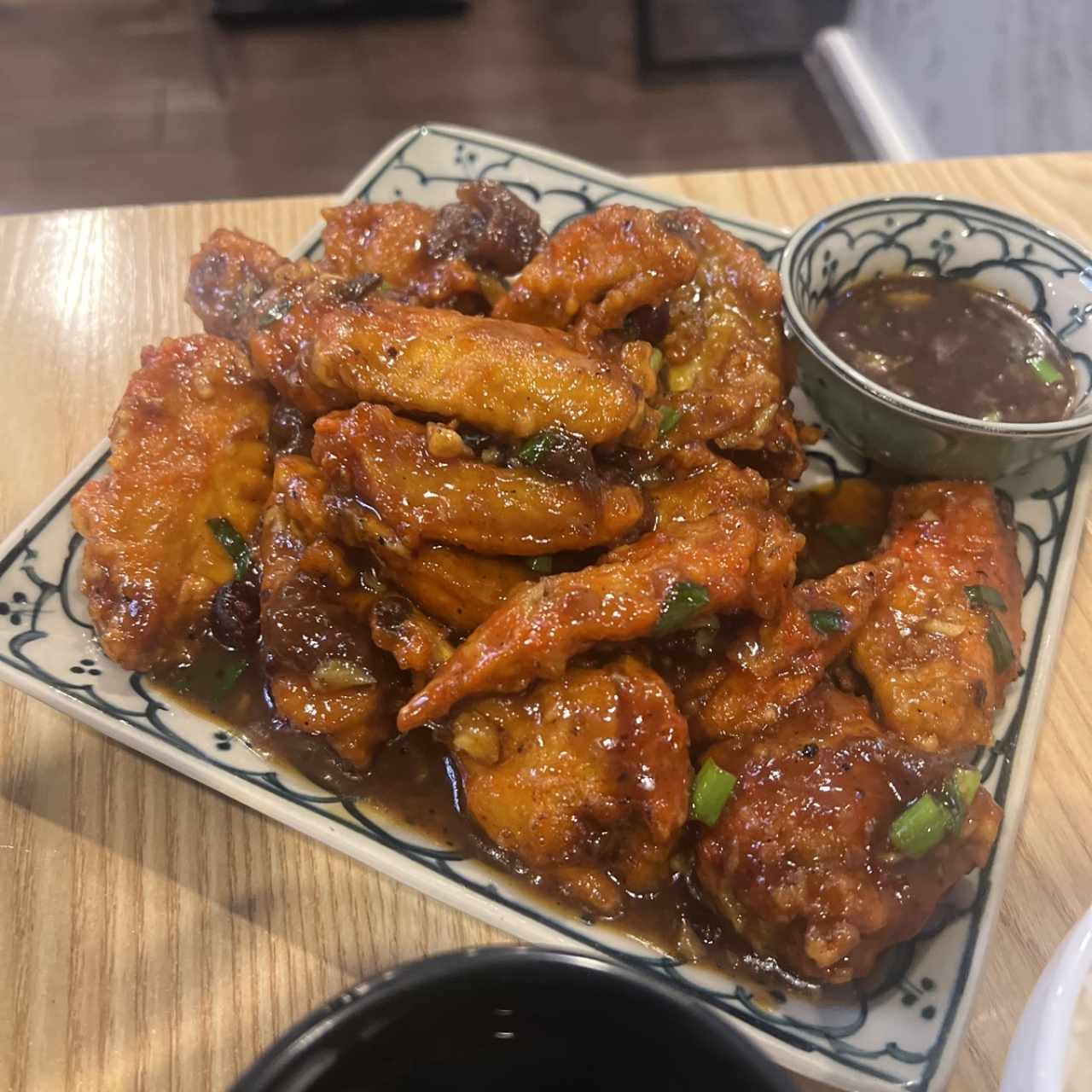 Alitas de Pollo con Salsa de Tamarindo