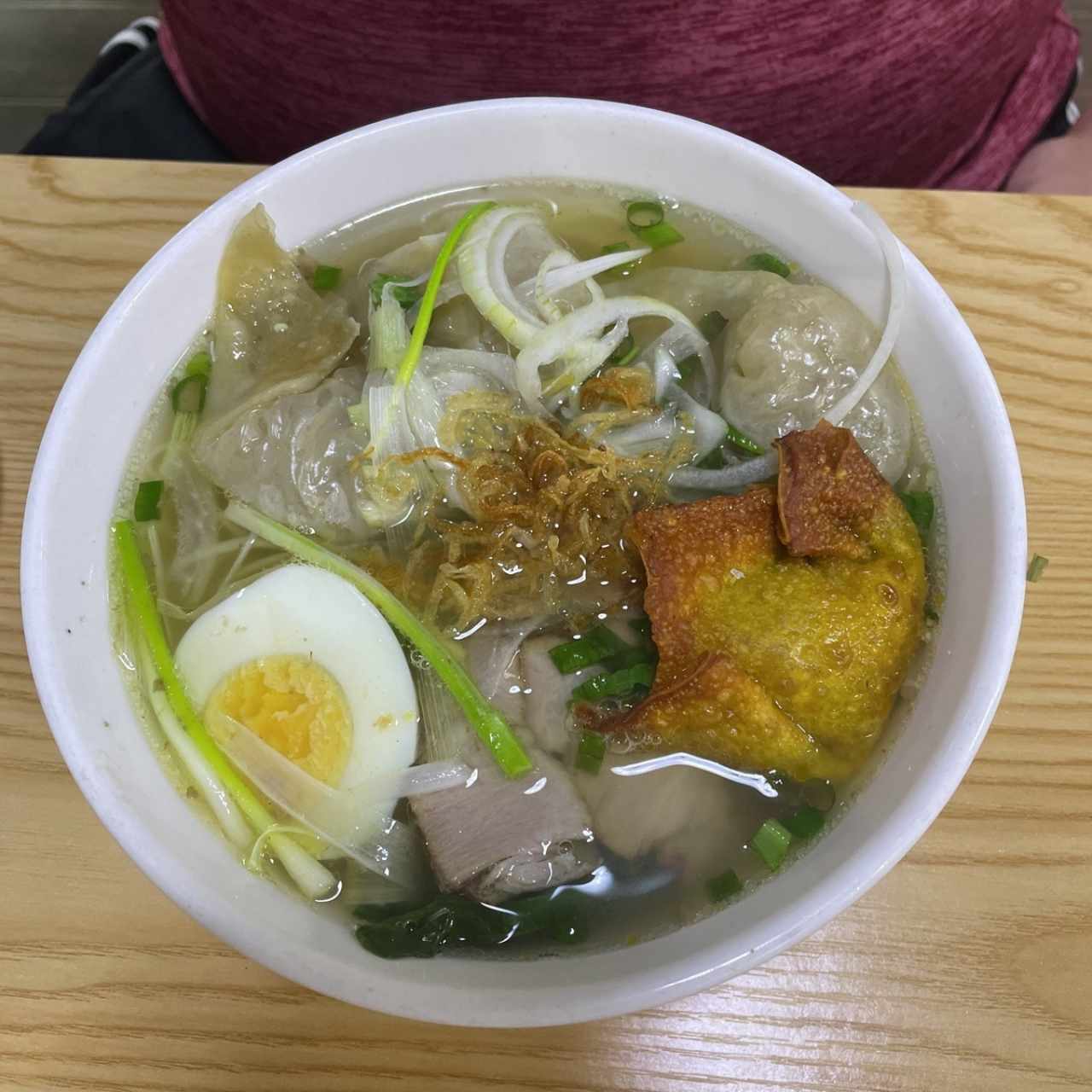 Sopa de Wantón Mixta