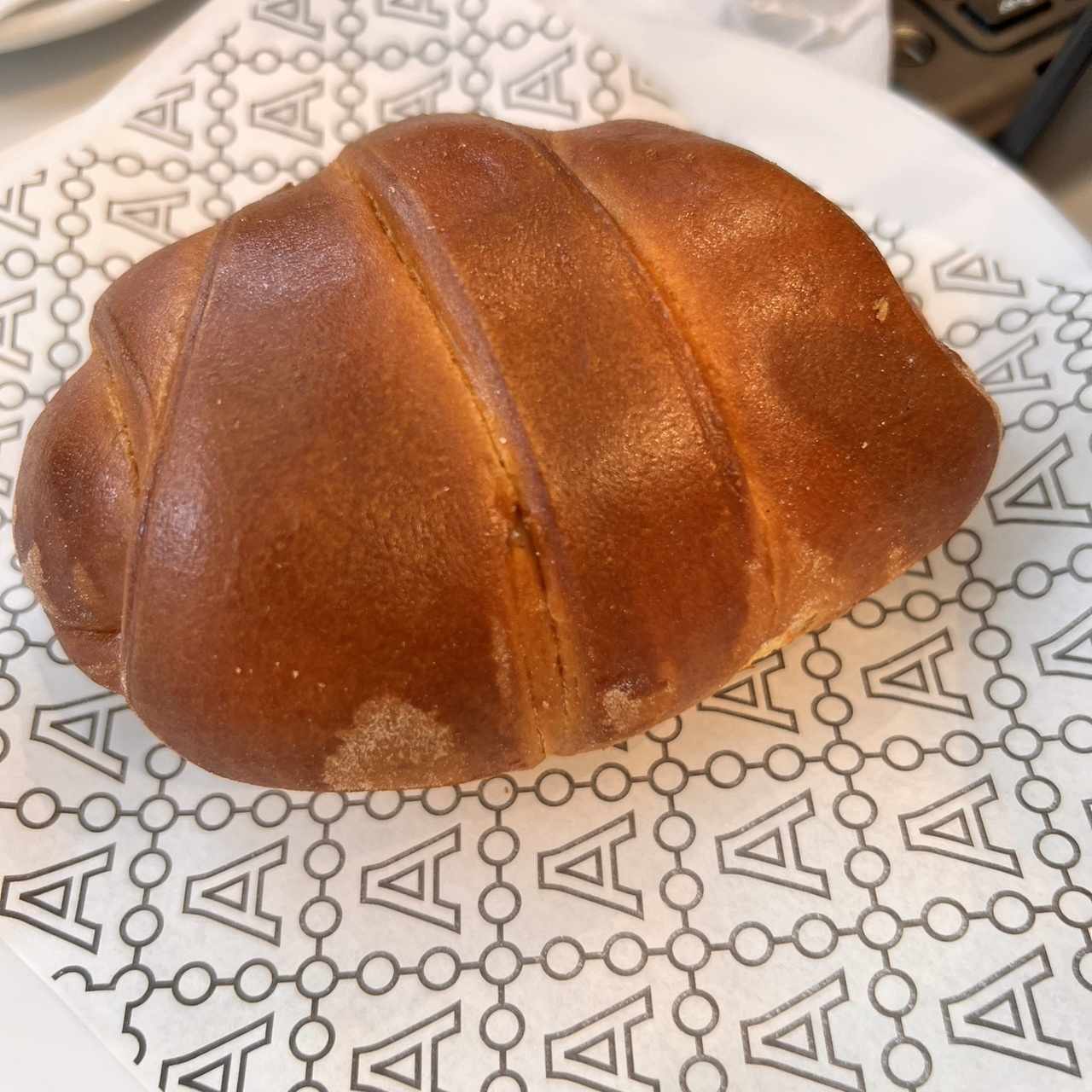 Cachito de jamón y queso crema