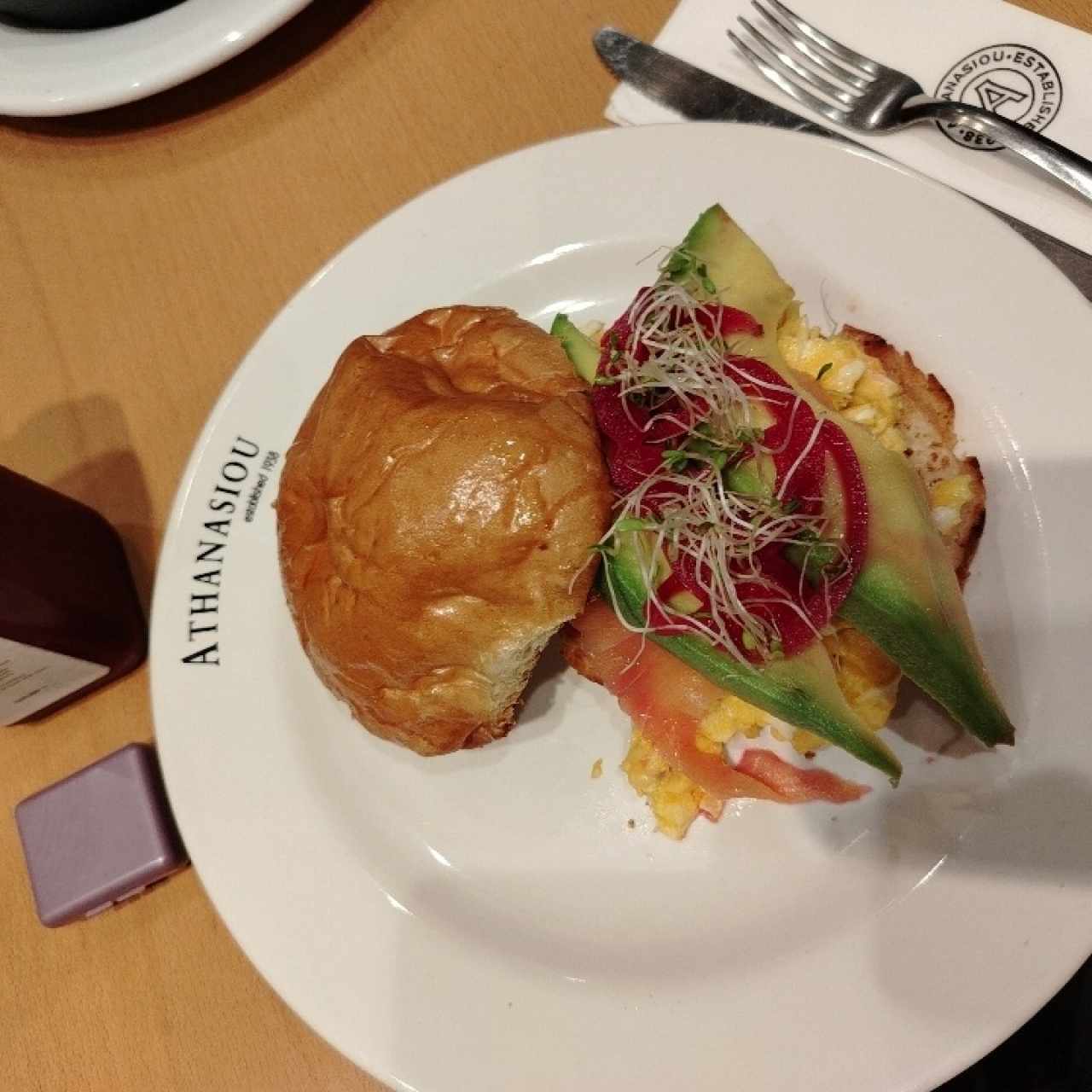 Salmón brioche 