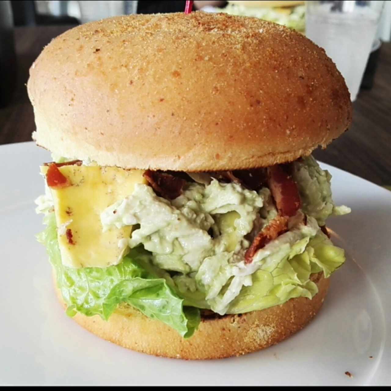 Hamburguesa reina pepeada
