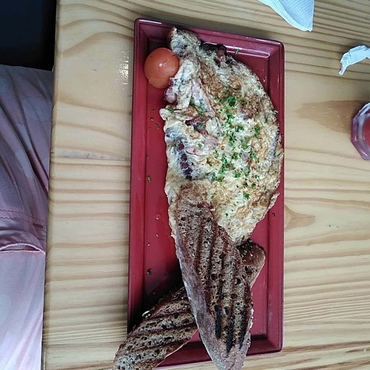 Omelette​ jamón tocino