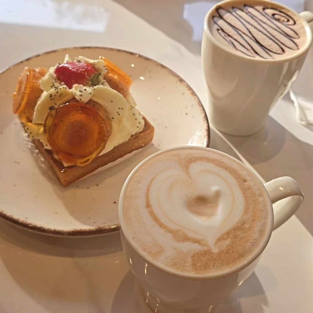 Saint Honoré - Mocaccino - Chocolate Caliente