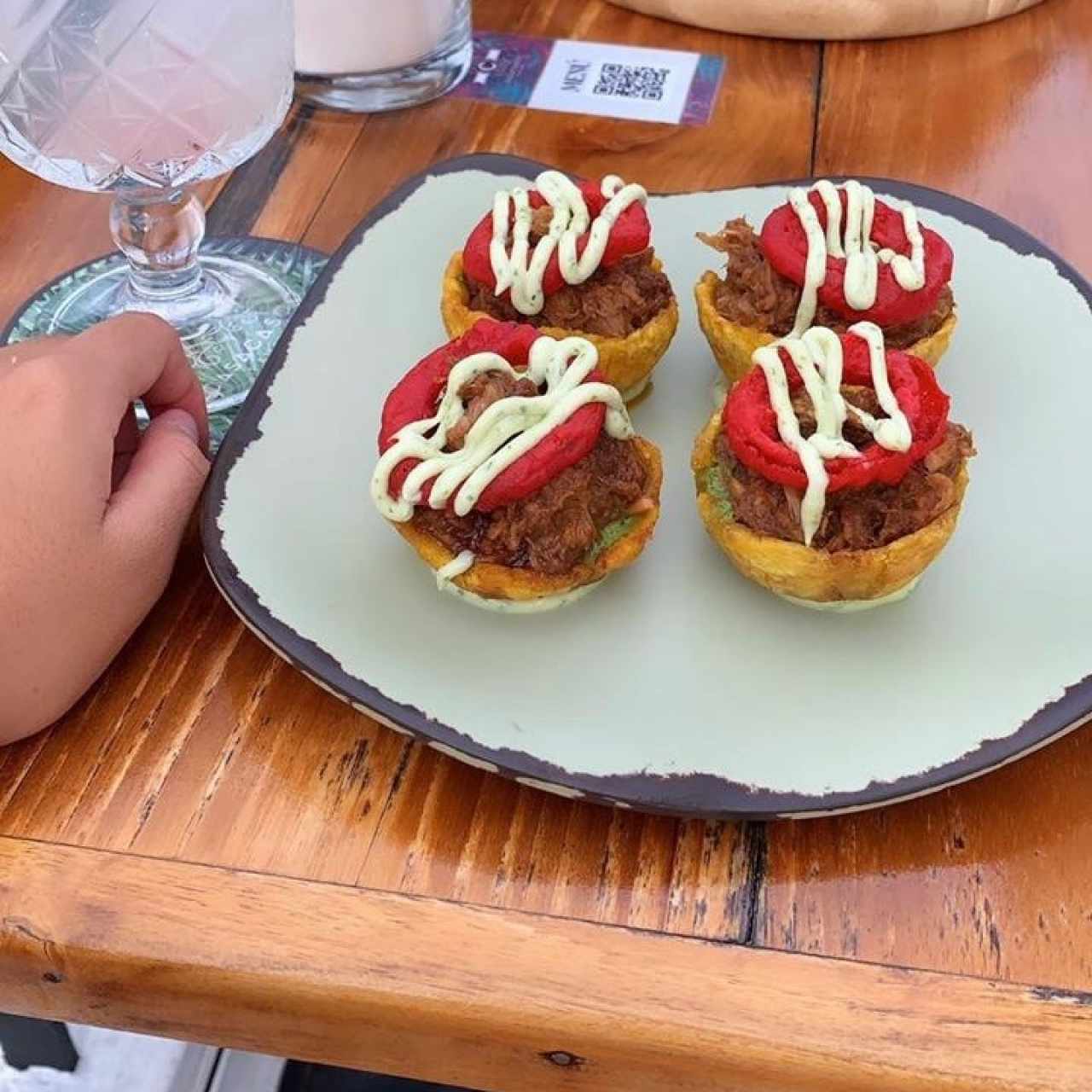 Patacones con cerdo