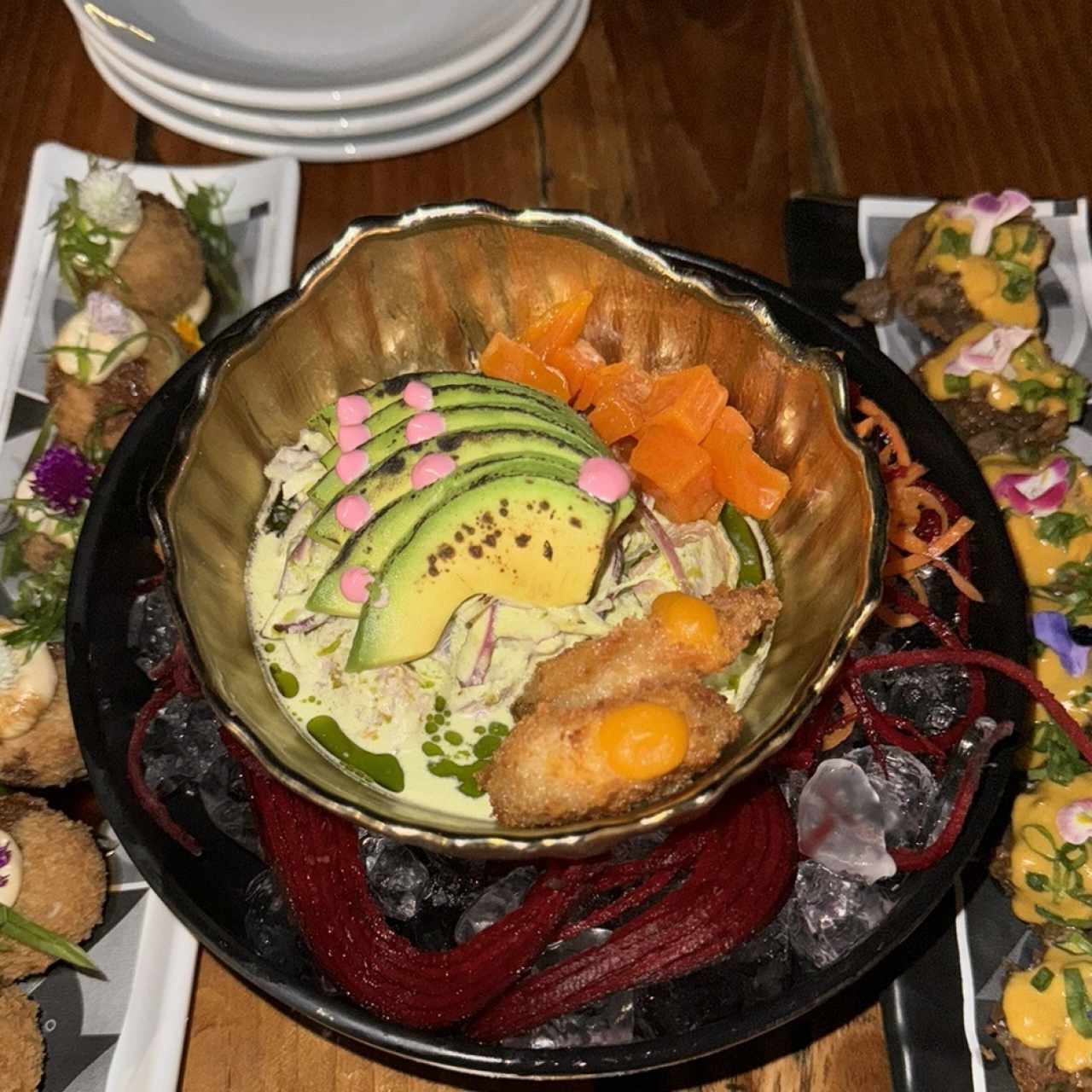 Ceviche y croquetas de salmon