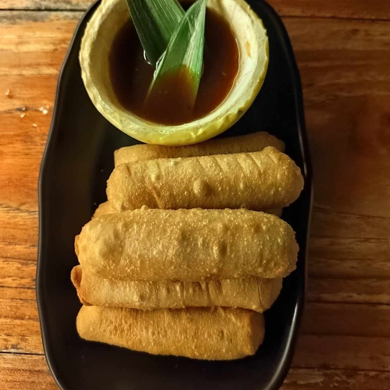 tequeños con salsa de maracuyá 