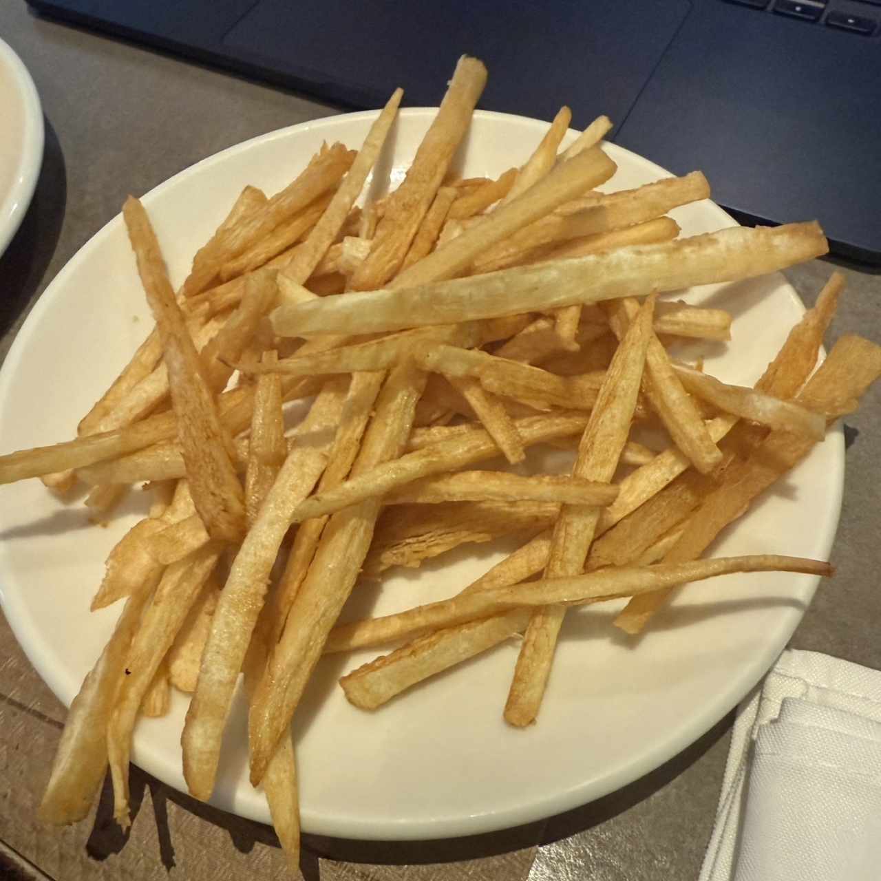 ACOMPAÑAMIENTOS - Yuca Frita