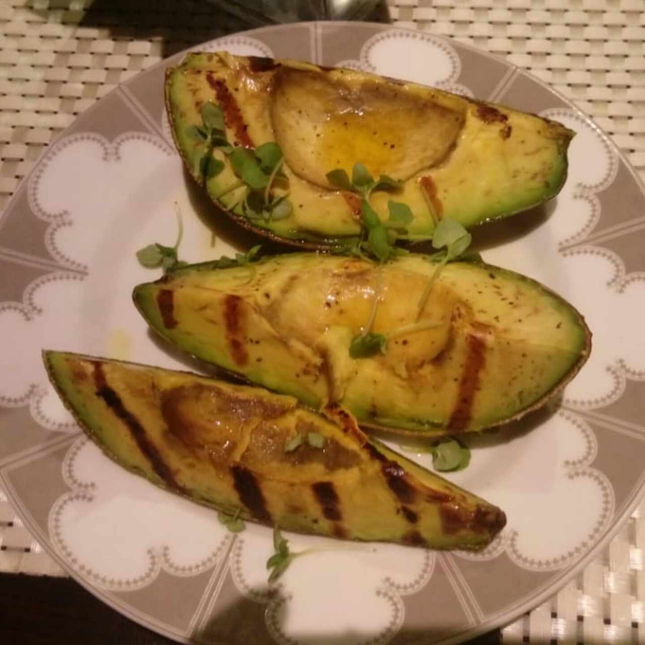 Aguacate a la parrilla