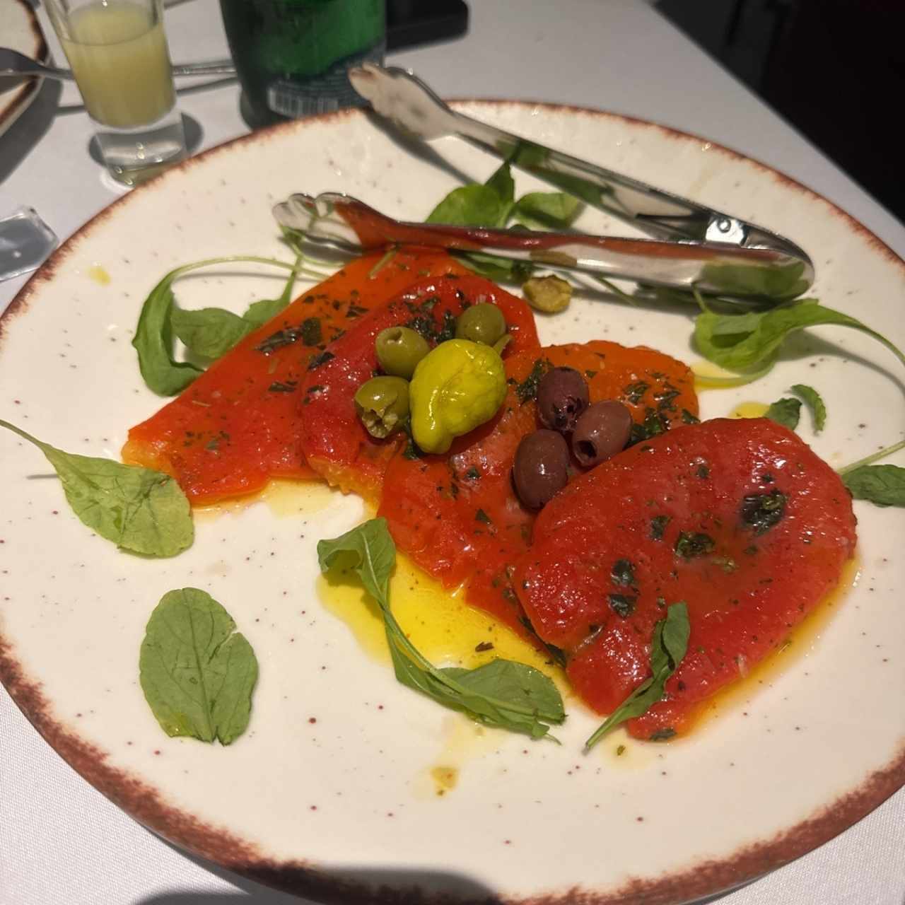 Morrones en Aceite de Oliva con Tostadas
