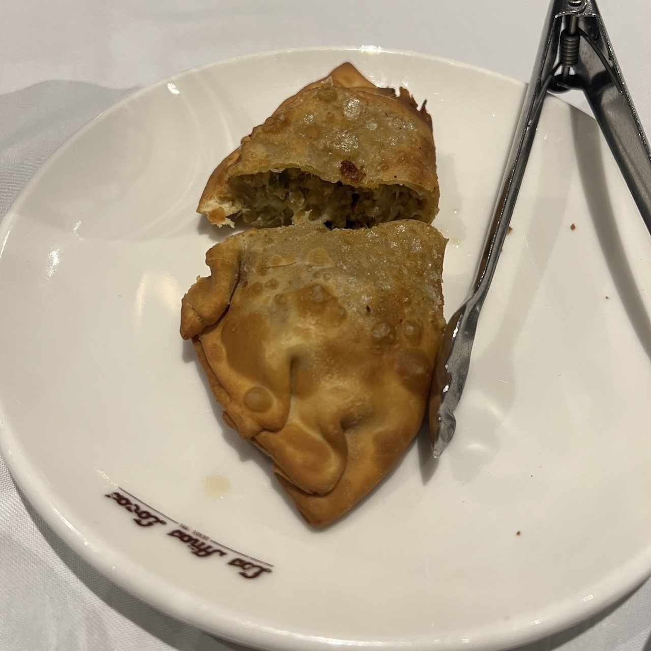 Empanada frita de corvina