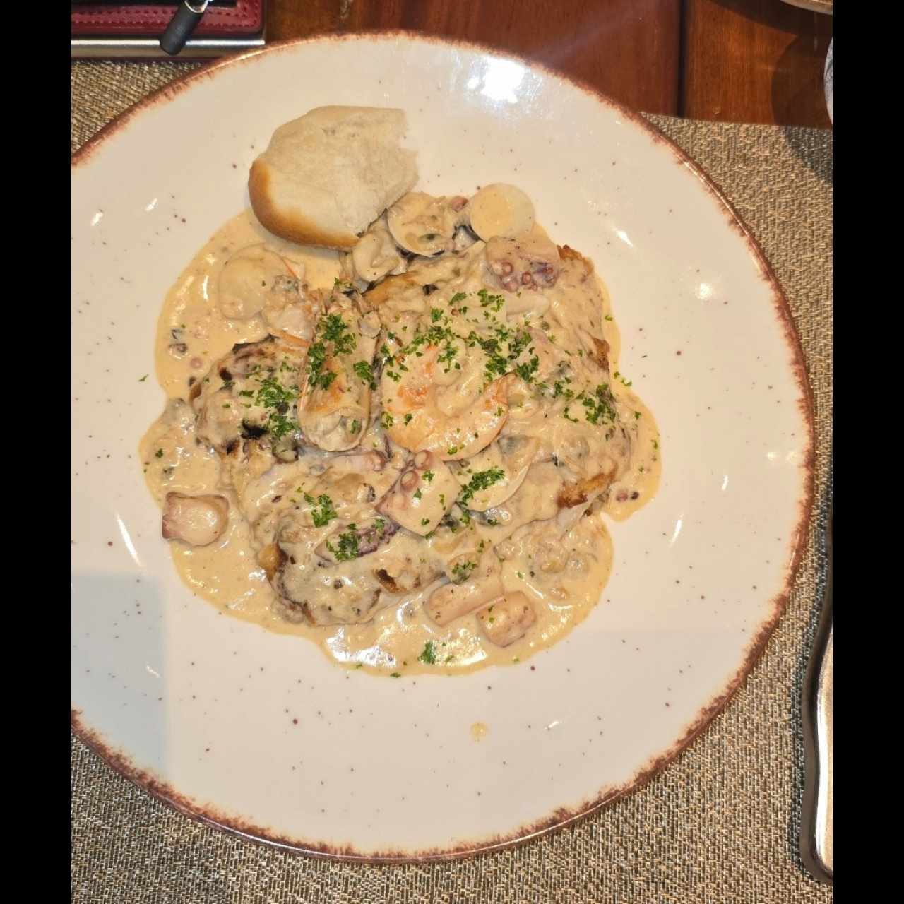 PESCADOS - Corvina Pescatore