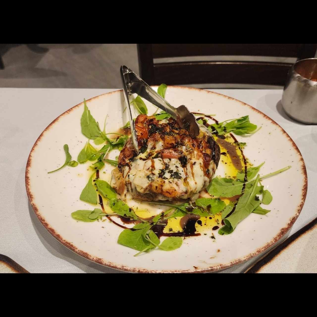 ENTRADAS CALIENTES - Hongo Portobello Gratinado