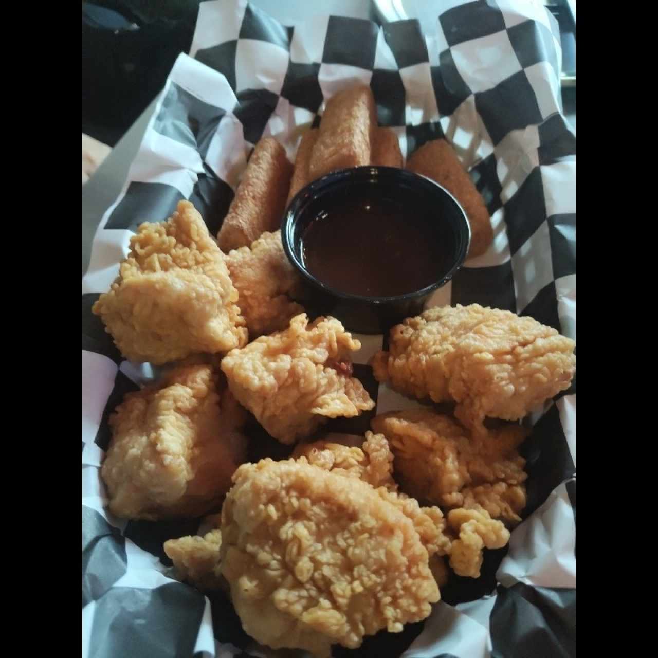 Boneless. Con salsa de piña