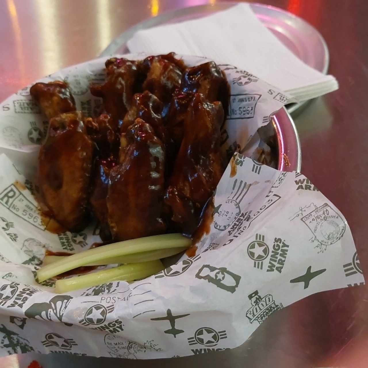 Wings bañadas en salsa Barbecue