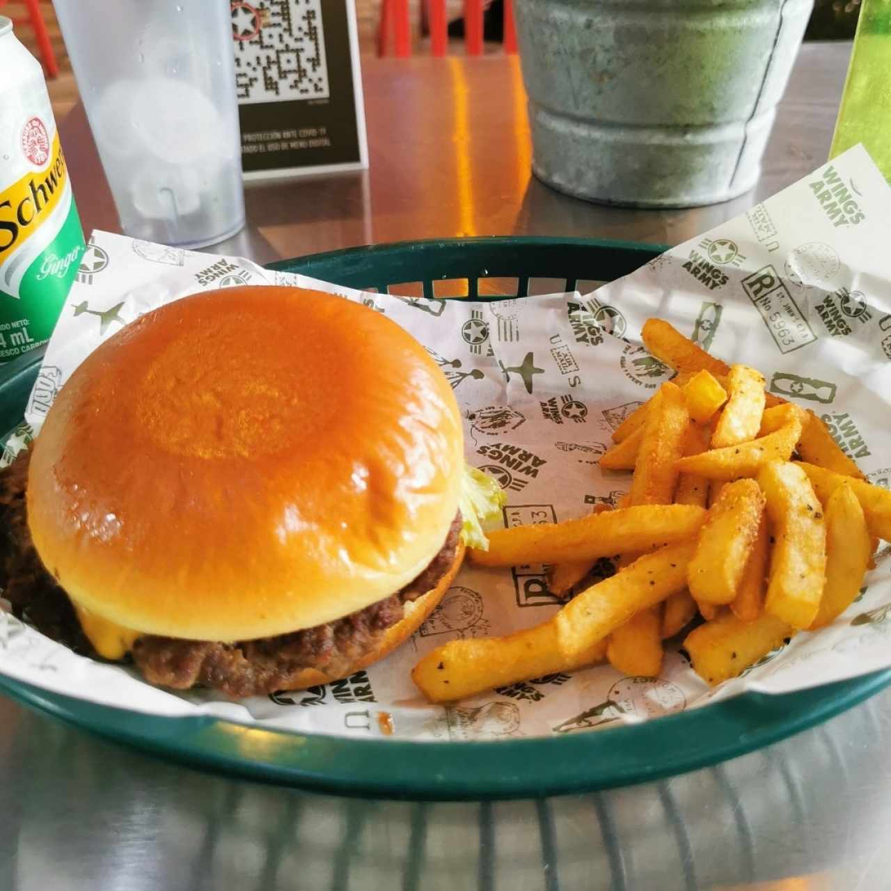 Hamburguesa en combo