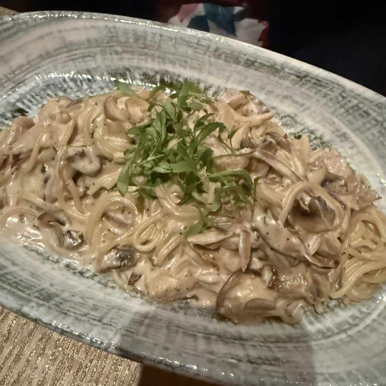 Pasta a la Crema con Trozos de Pollo