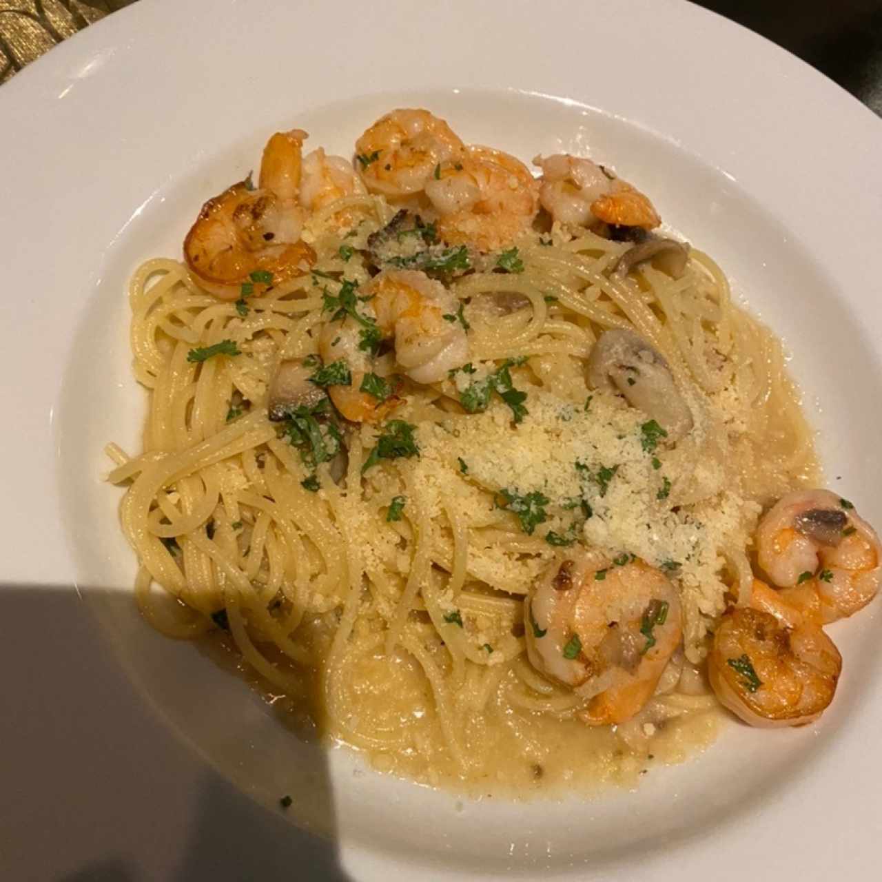 spaghetti con camarones