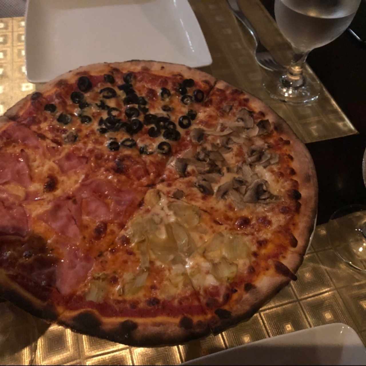Pizza 4 estaciones