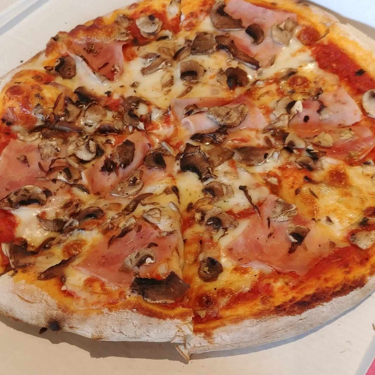 jamón y champiñones 