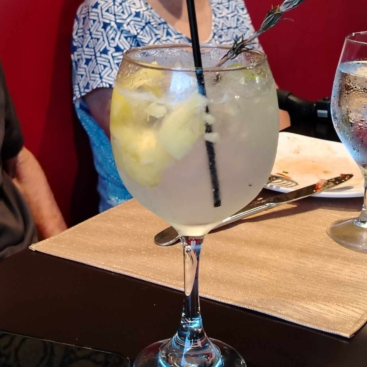 Gin tonic con soda