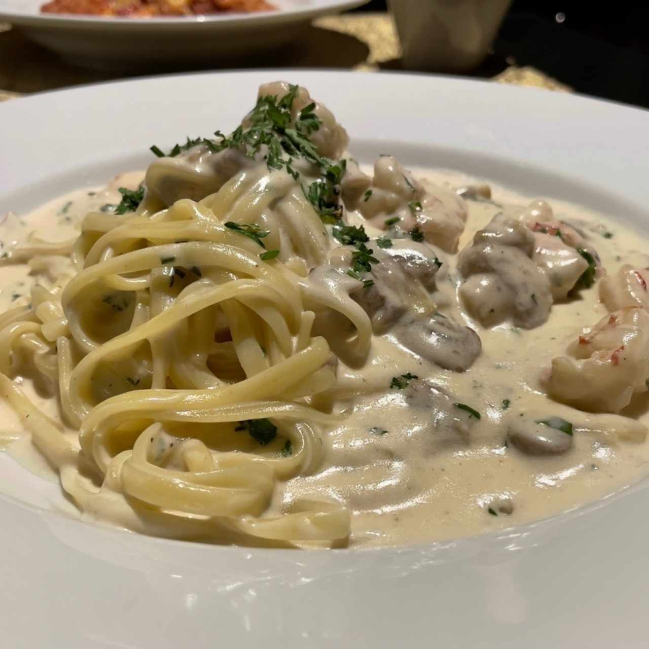 Pasta con Camarones y Champiñones