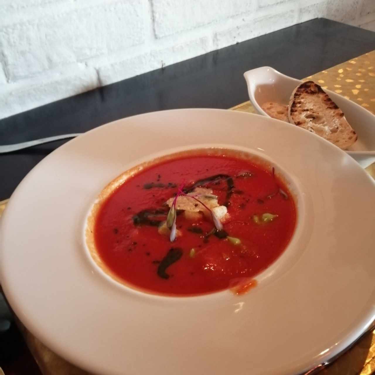 sopa de tomate