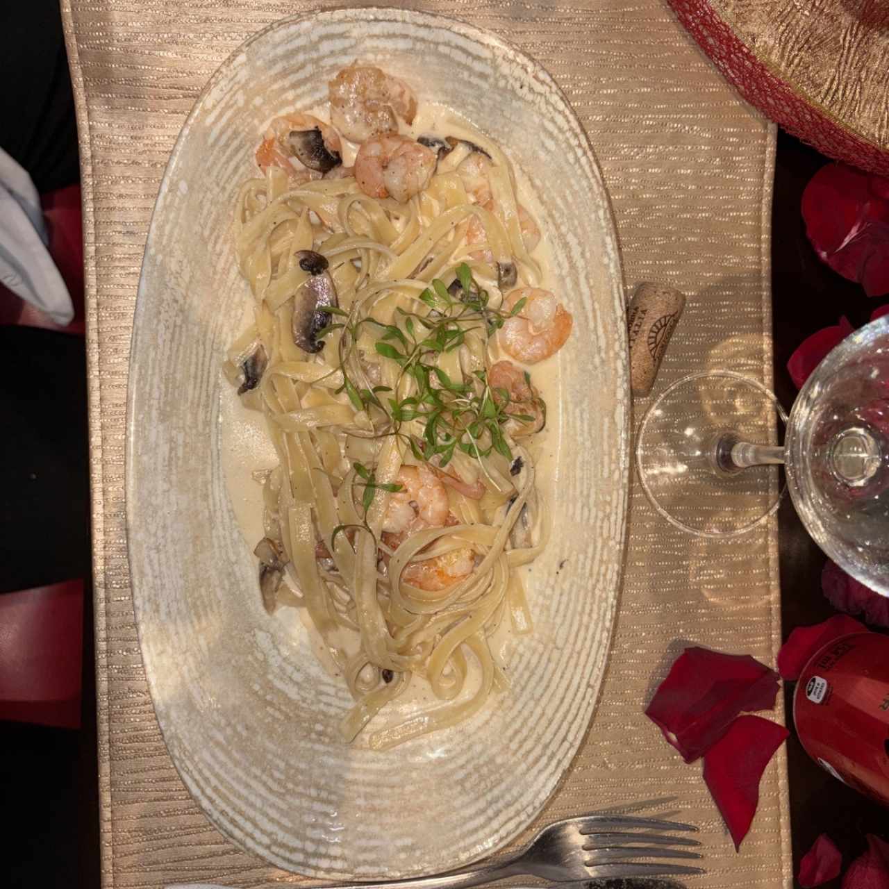 Pasta camarones E Funghi