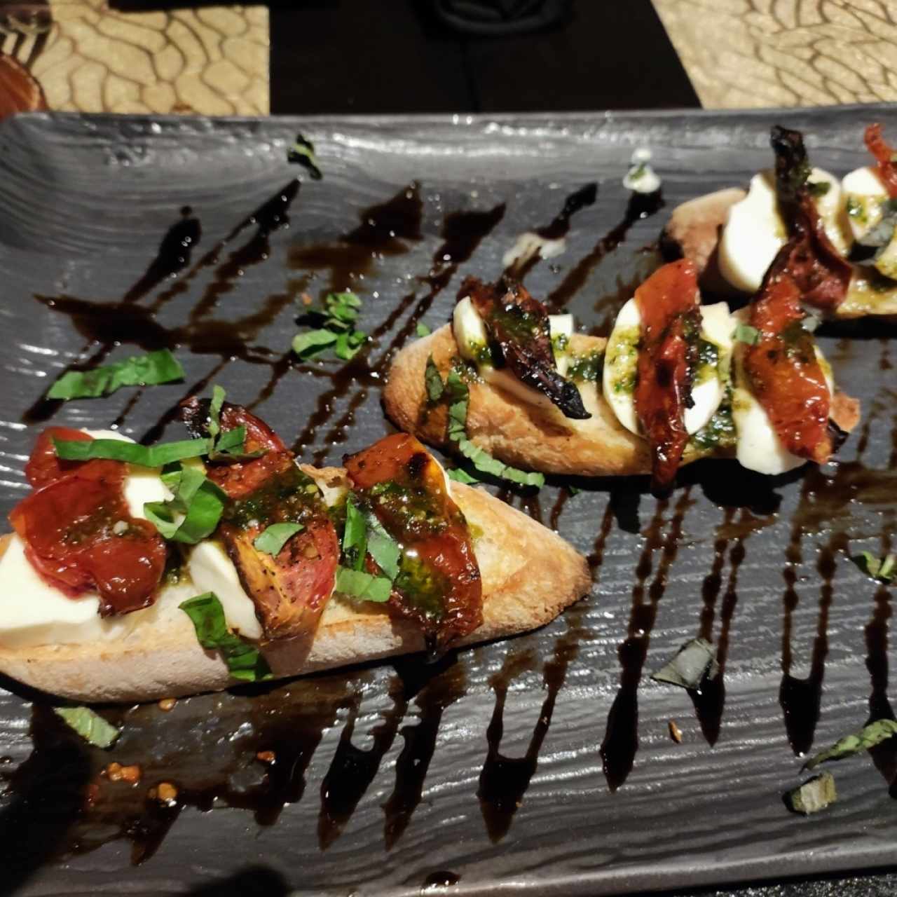Bruschettas Capressa
