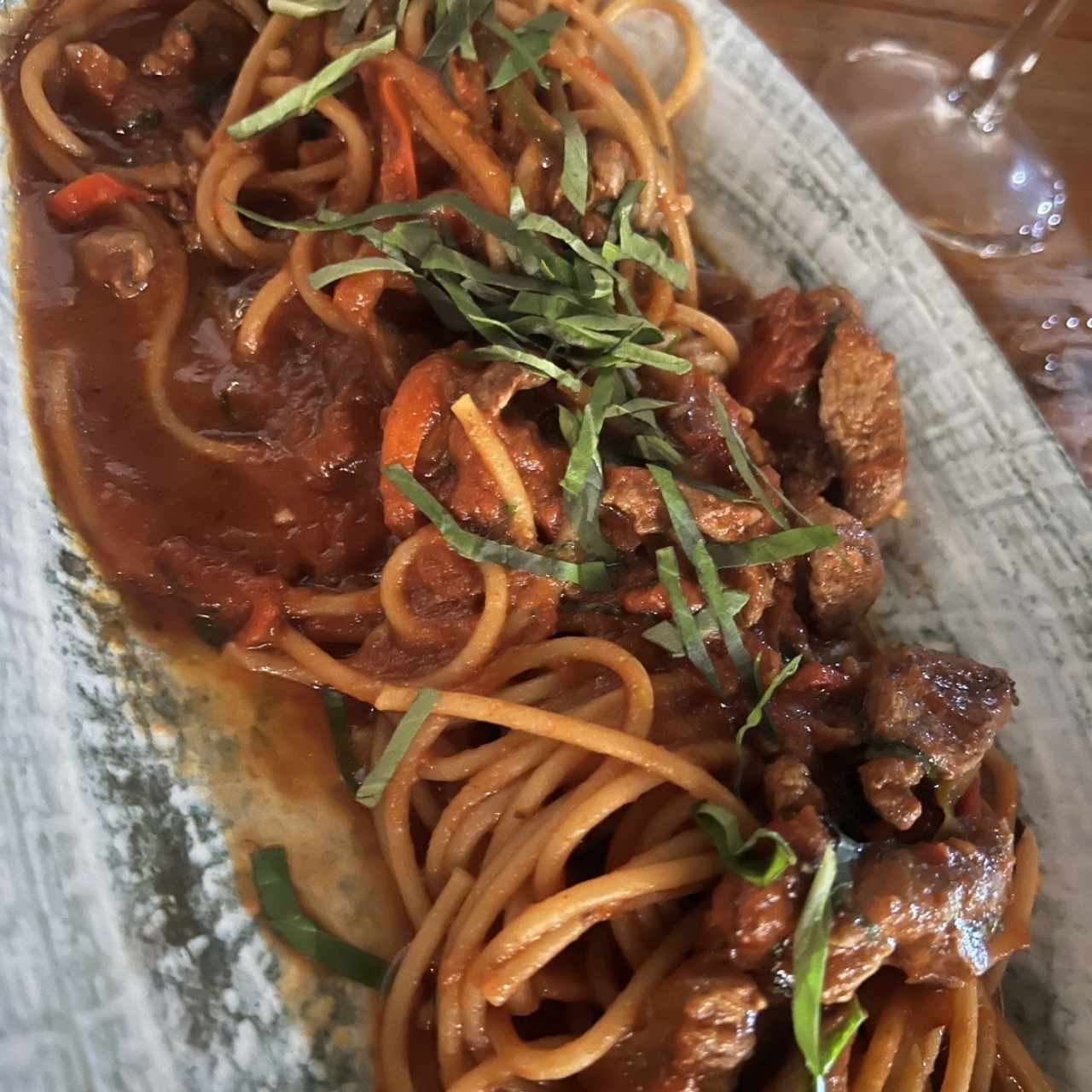 Pasta con Trozos de Filete