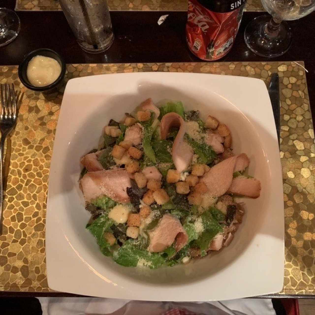 Ensalada cesar con pollo ahumado