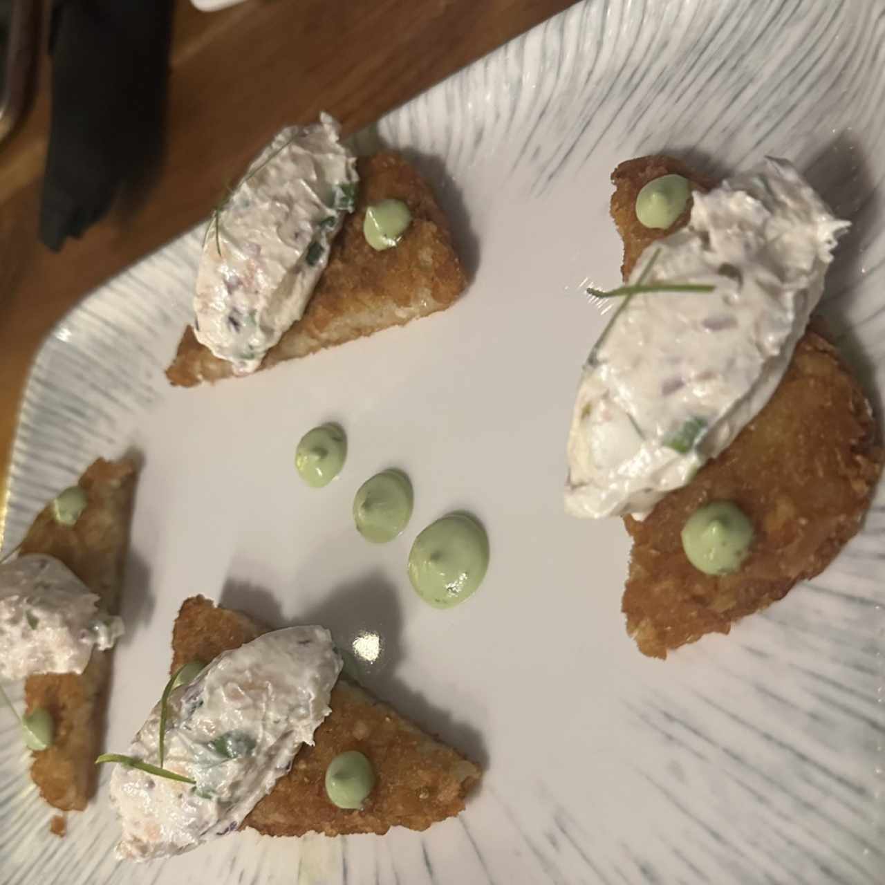 Montadito Crispy de Salmón Fumé