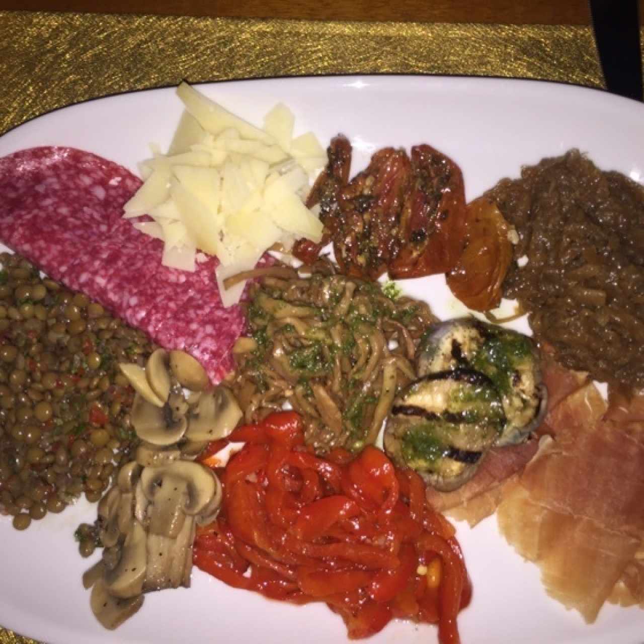 Entradas - Antipasto variado