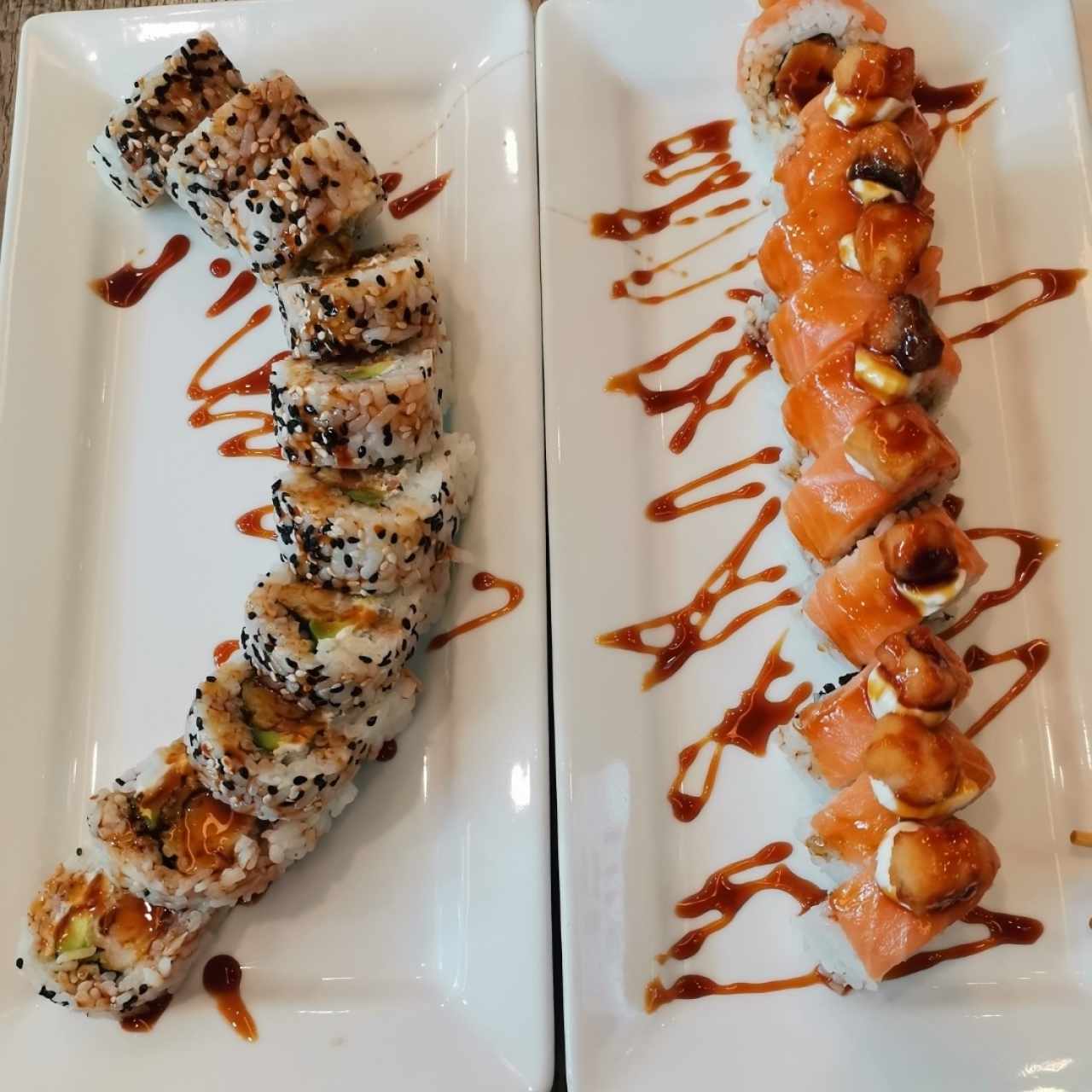 Rollos Fuji a la izquierda y El Canton a la derecha 😋