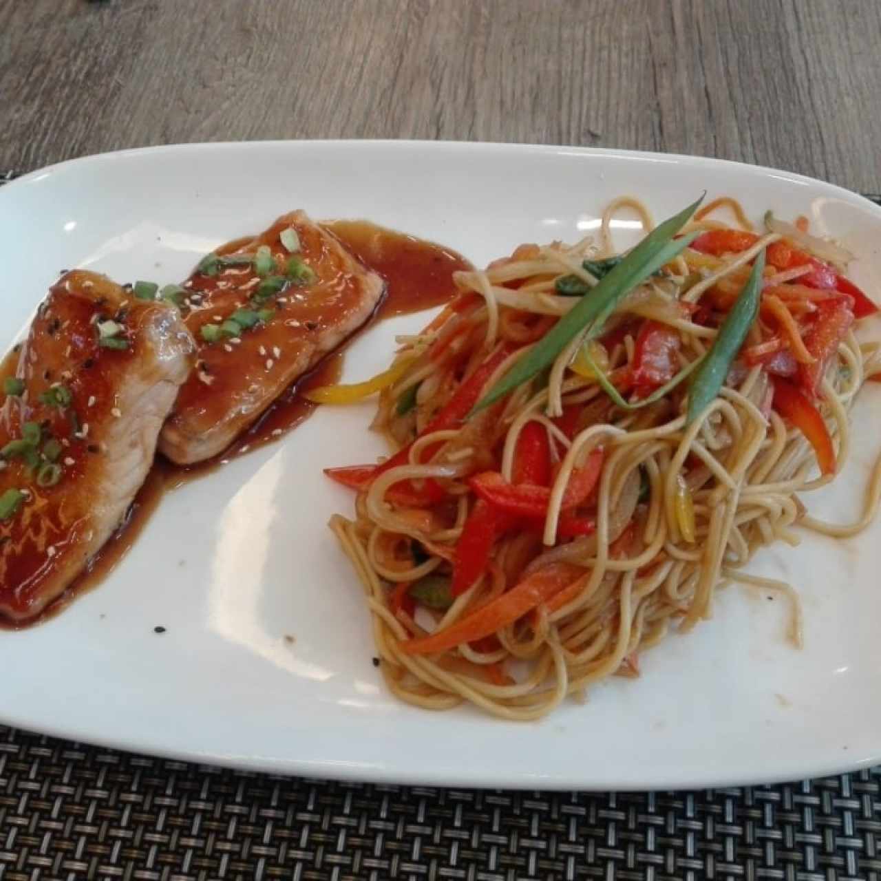 Teppan de Salmón