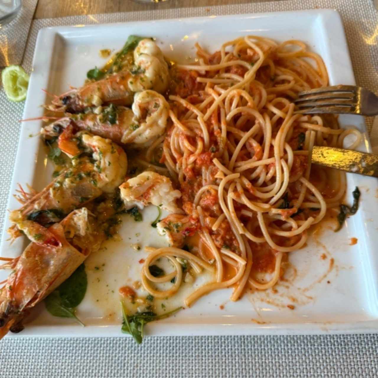 Peces - Langostinos al Ajillo