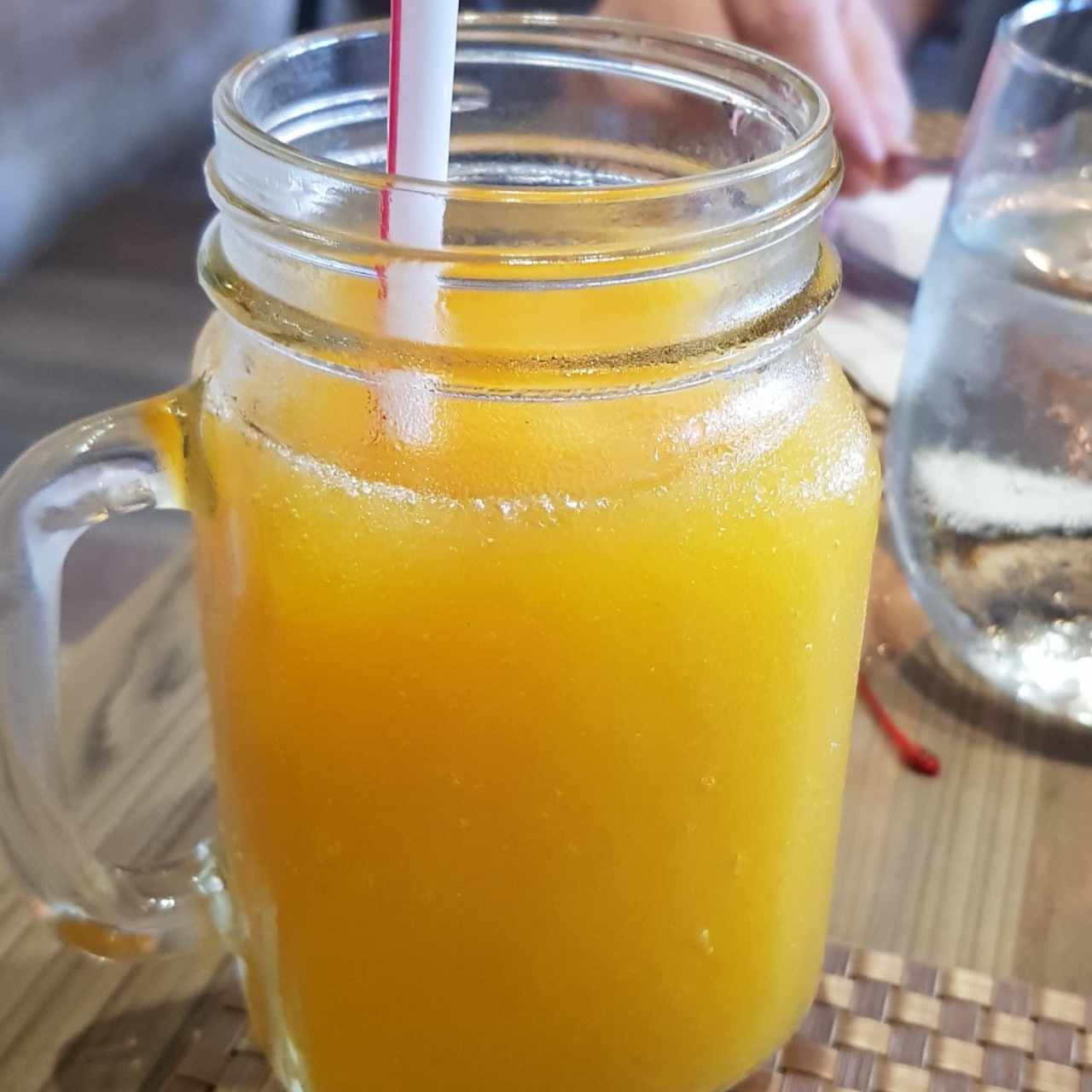 jugo de mango
