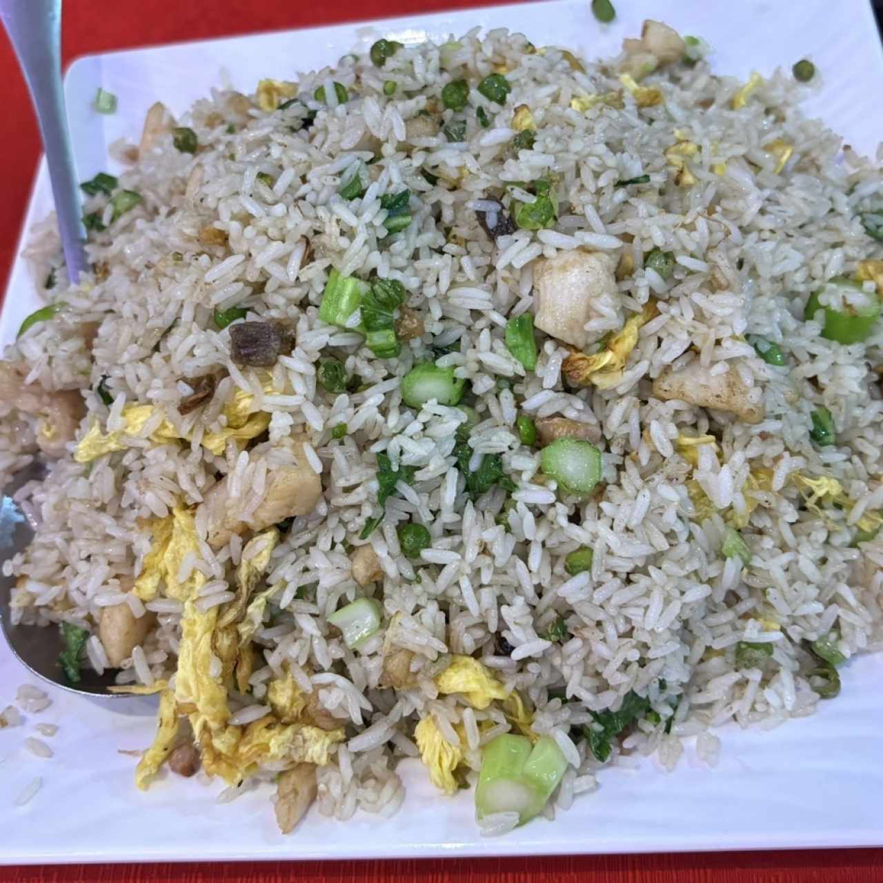 Arroz con pollo y bacalao