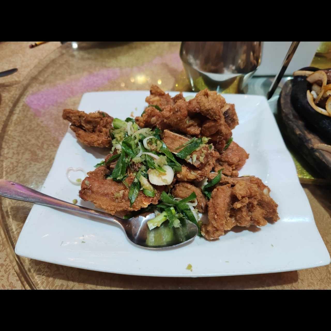 Costillas salteadas con ajo