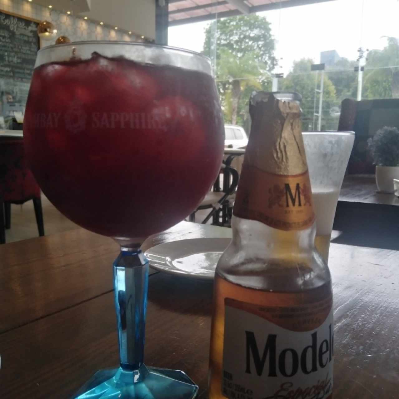 Cerveza y sangría 