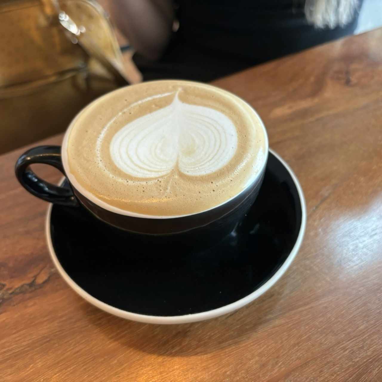 Cappuccino con Leche de Almendra