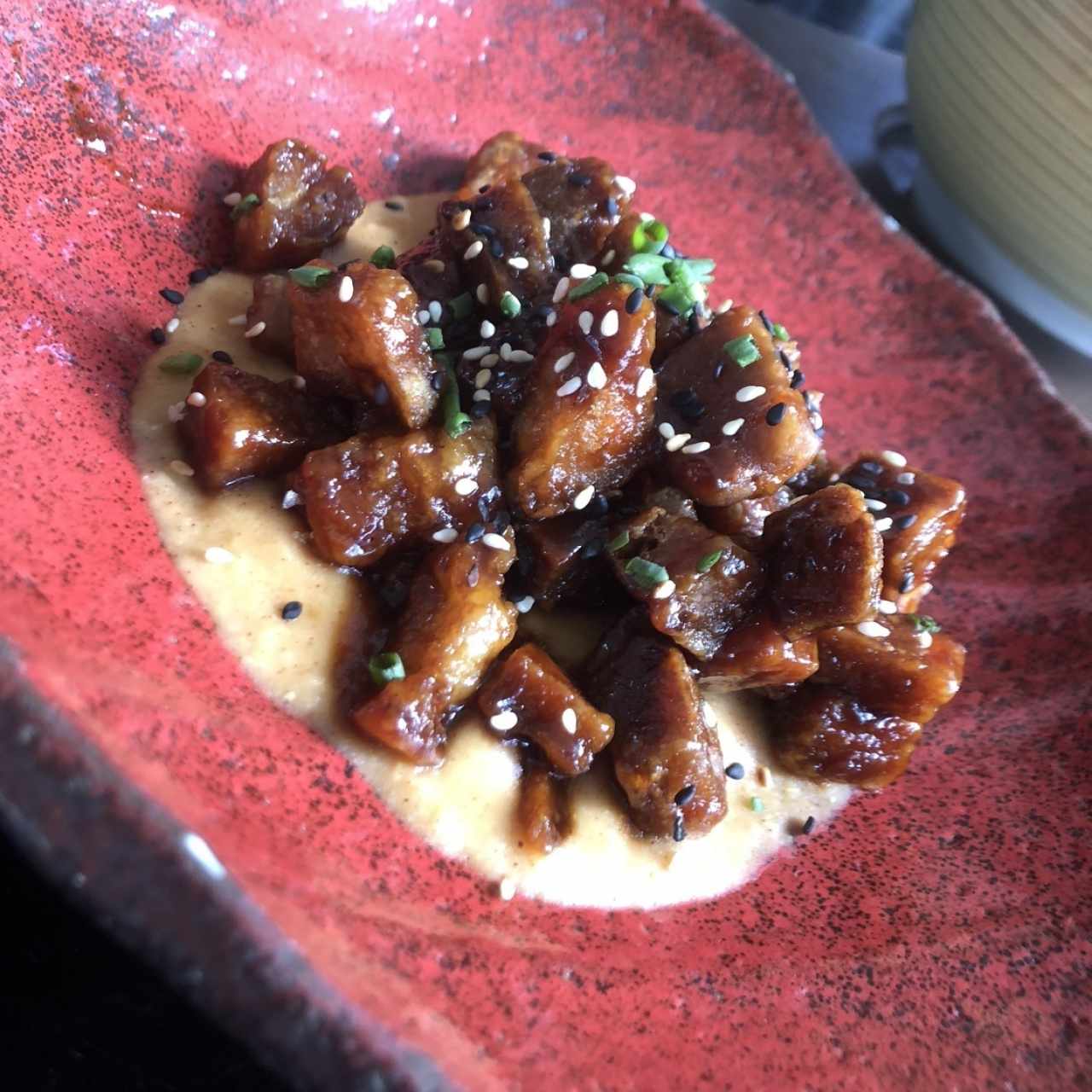 Costillas-hummus