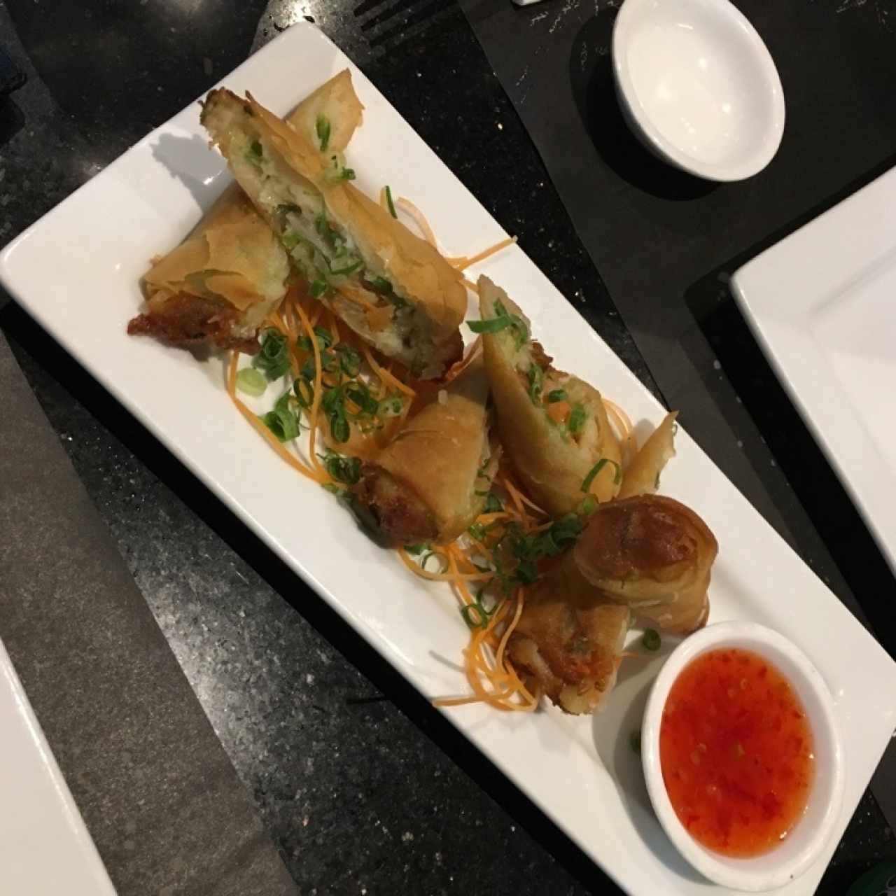 Entradas Calientes - Spring rolls