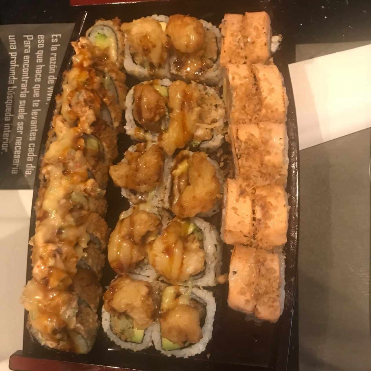 Rollos Especiales - Kung fu panda, ebi roll y Tokio